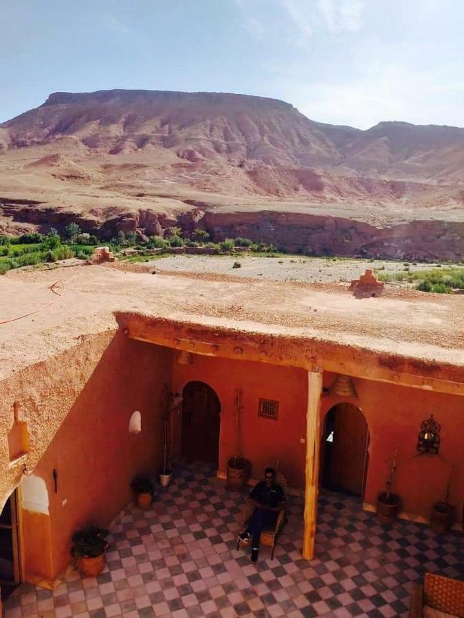 Tigmi Hamid Decouverte Des Traditions Et De La Culture Berbere Ajt Benhaddu Kültér fotó