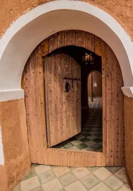 Tigmi Hamid Decouverte Des Traditions Et De La Culture Berbere Ajt Benhaddu Kültér fotó